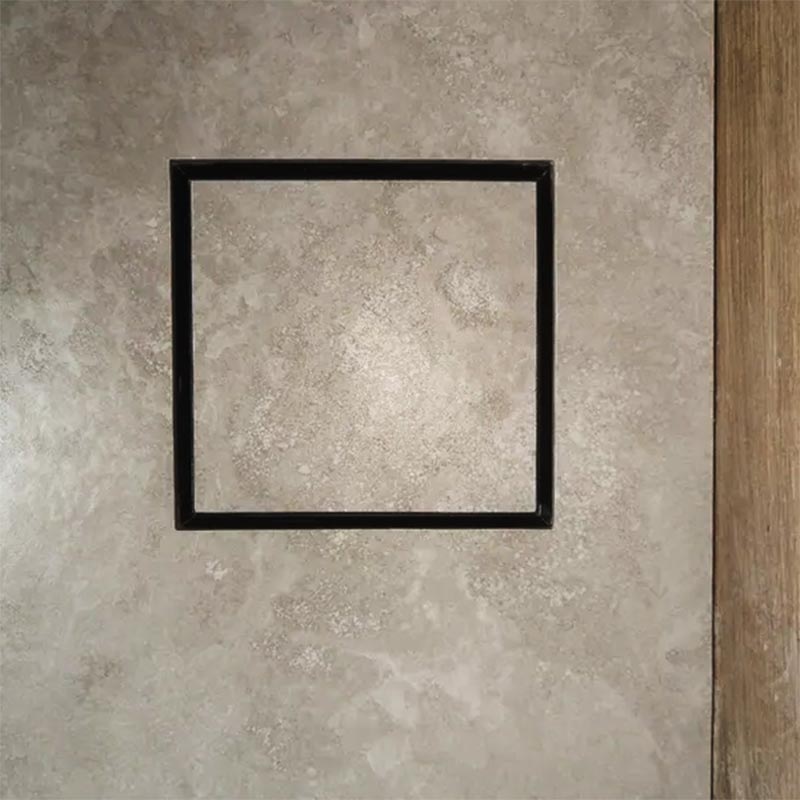 Вентиляционная решетка VRB 200x200 Tile / SLIM 4CMR (черная)